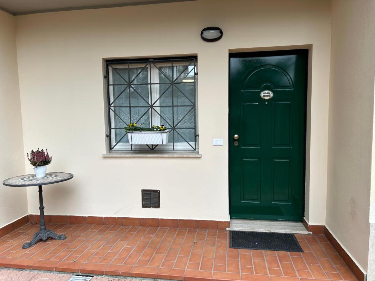 Appartamento In Villa Nico'S Home 加拉瑞特 外观 照片