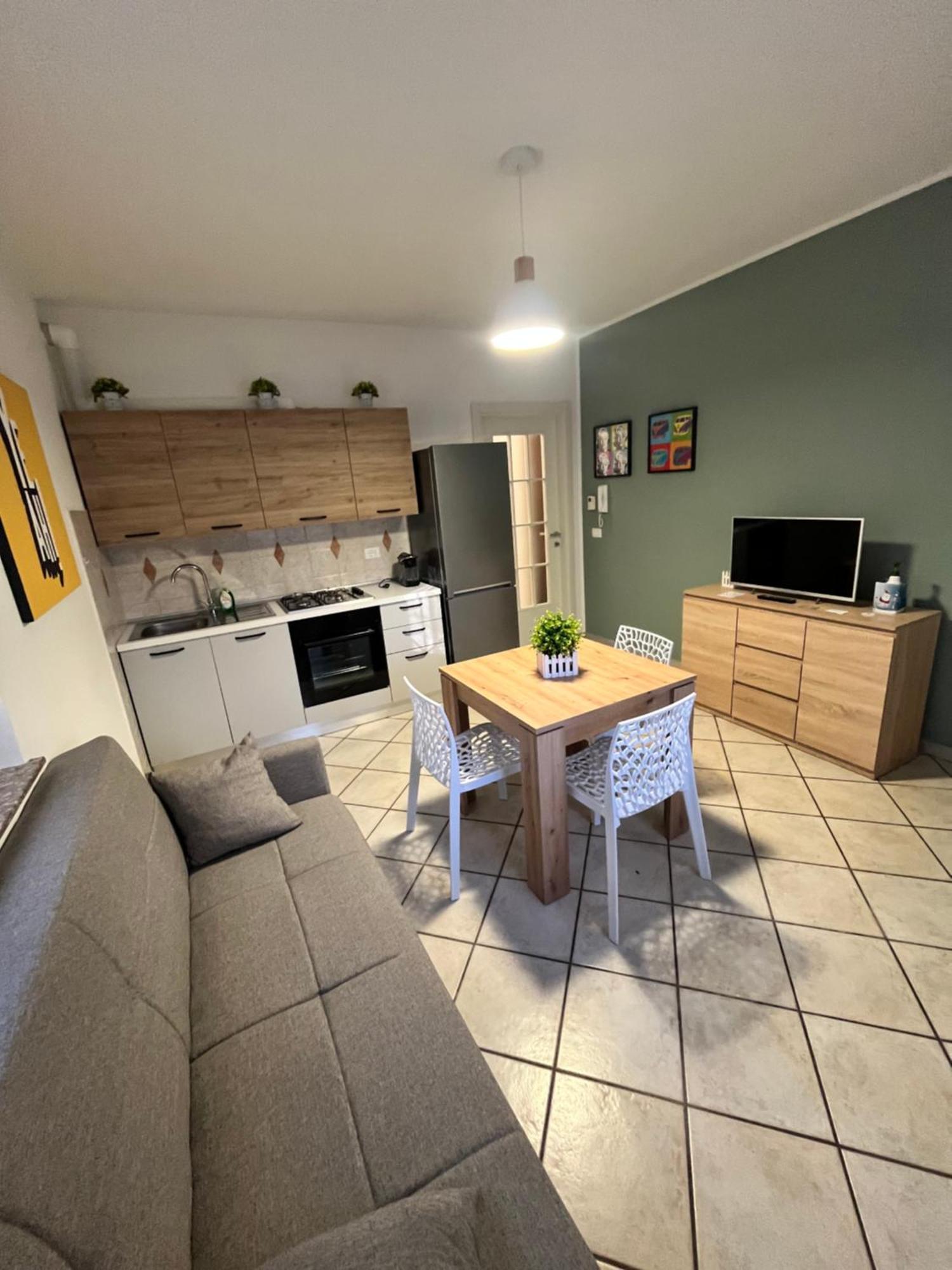 Appartamento In Villa Nico'S Home 加拉瑞特 外观 照片