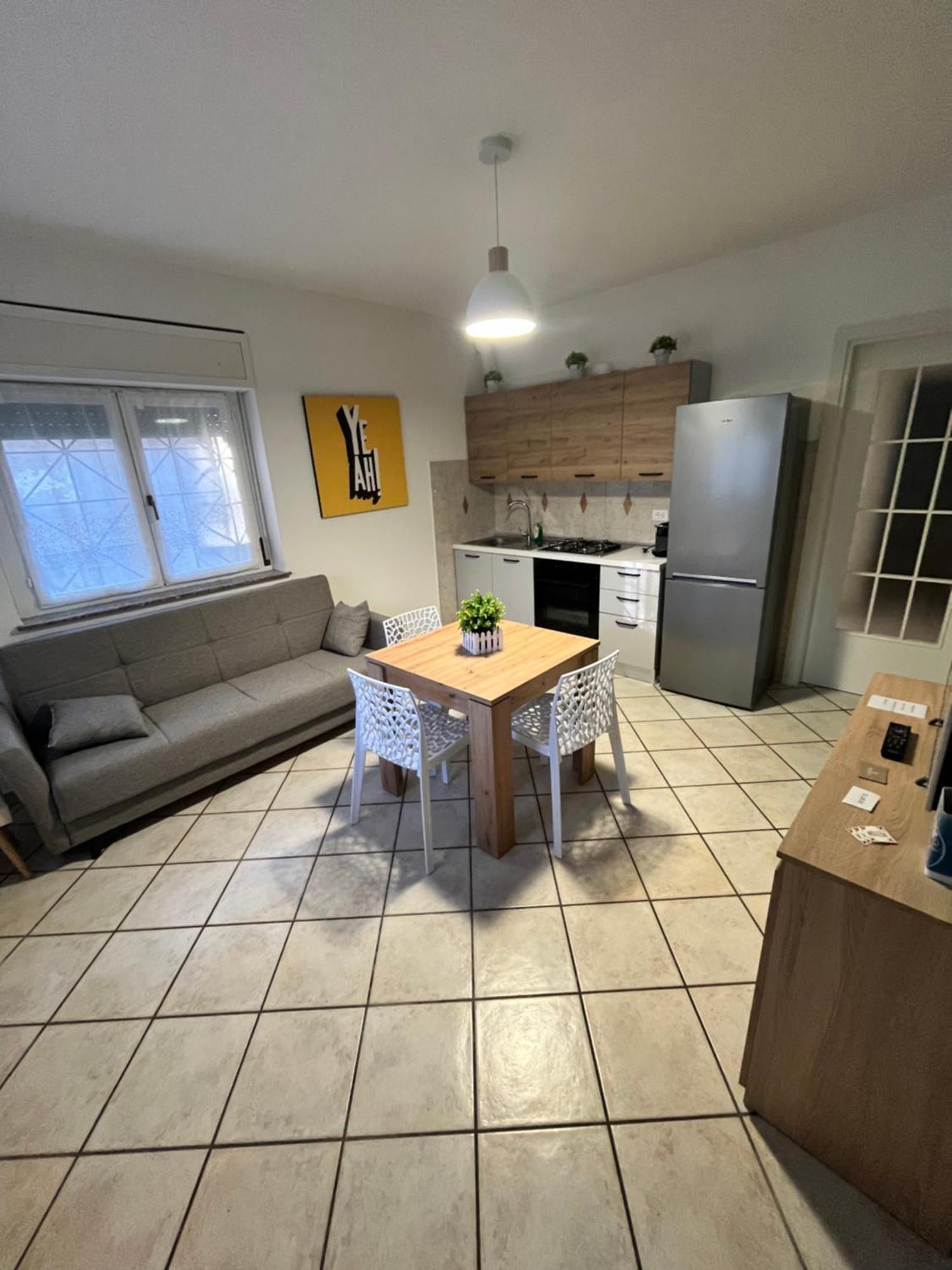 Appartamento In Villa Nico'S Home 加拉瑞特 外观 照片