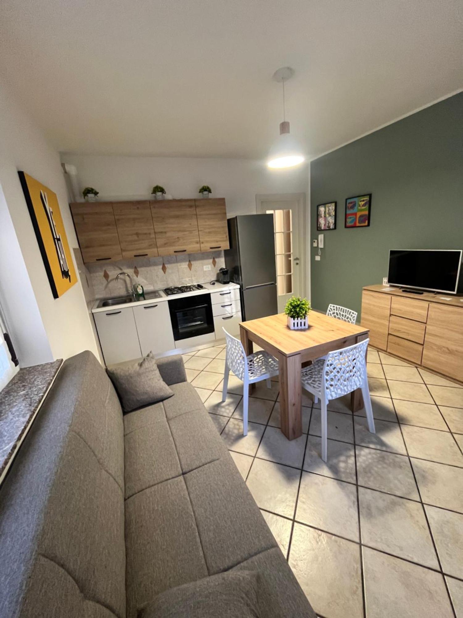 Appartamento In Villa Nico'S Home 加拉瑞特 外观 照片
